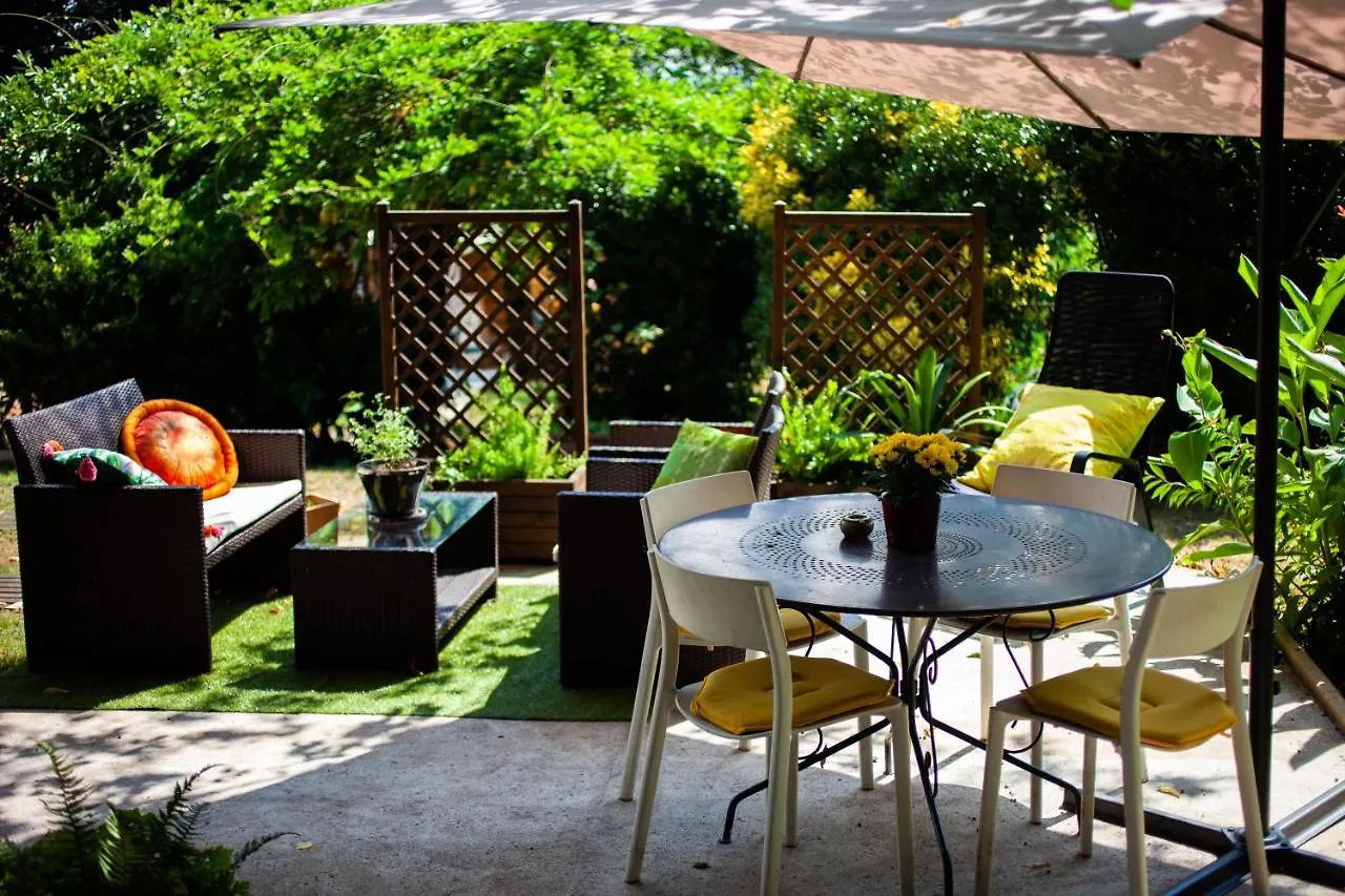 Mirguet Au Jardin Apartment Saint-Elix-le-Chateau 0*,
